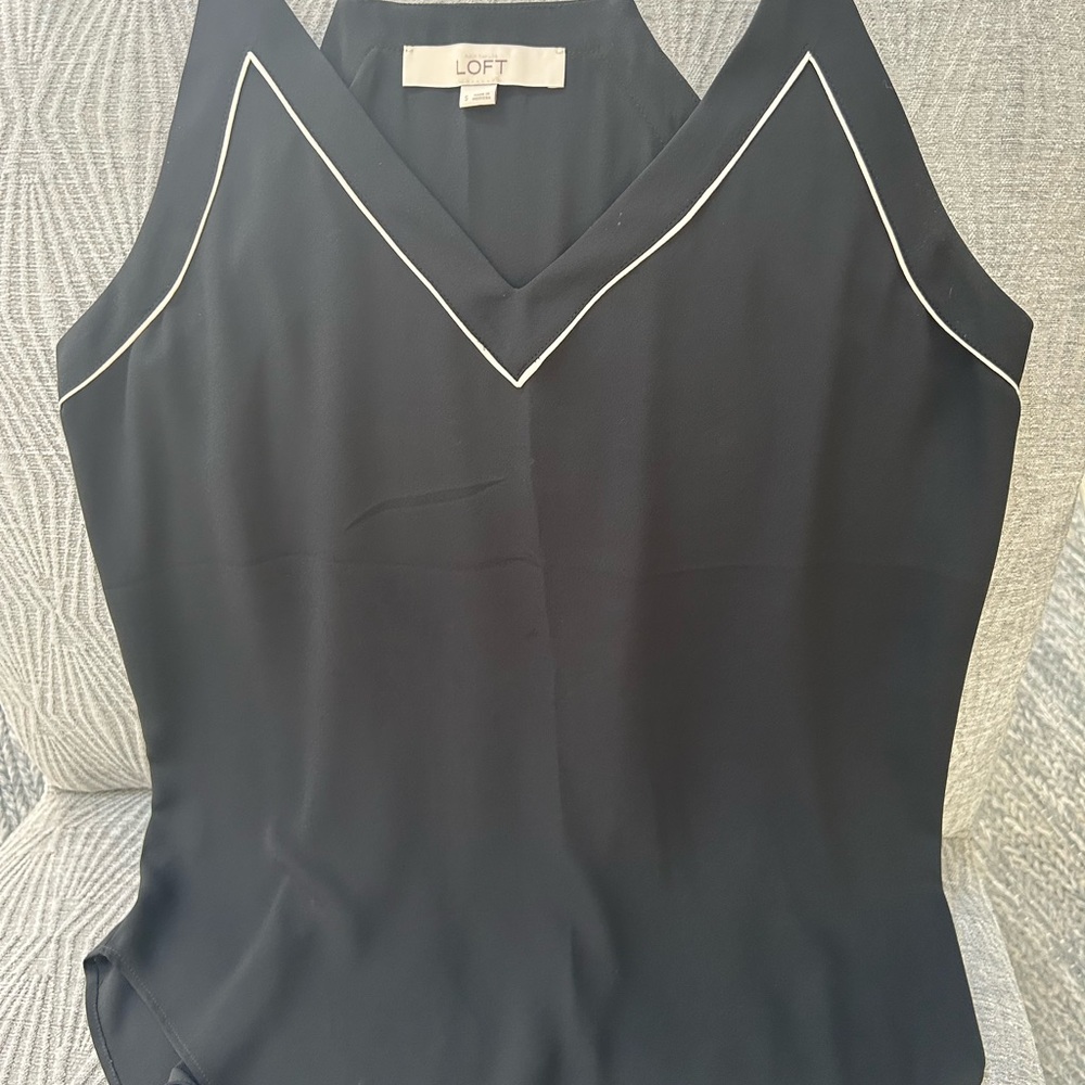 LOFT Black Fitted Sleeveless Tank Top with White Trim